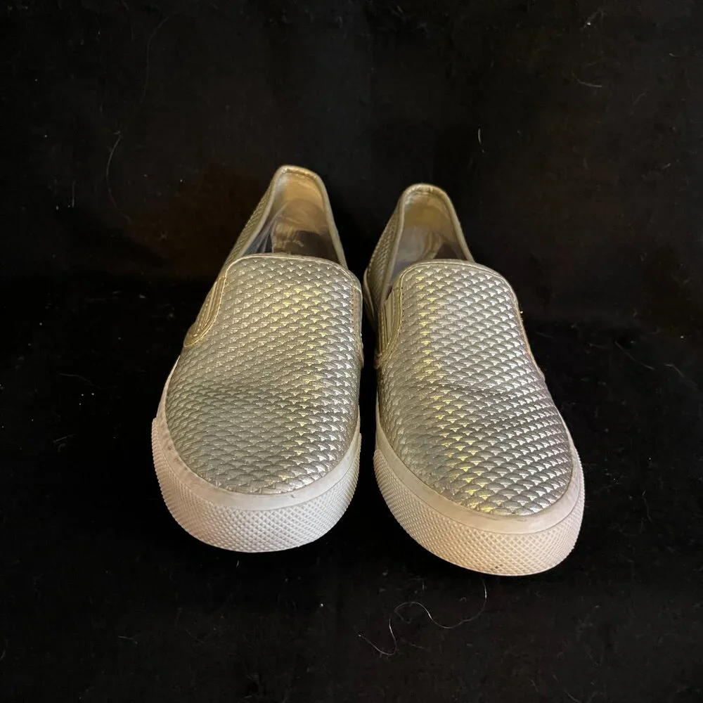 Sperry Women’s Silver-Tone/Platimum Memory Foam Slip-Ons - Picture 2 of 8